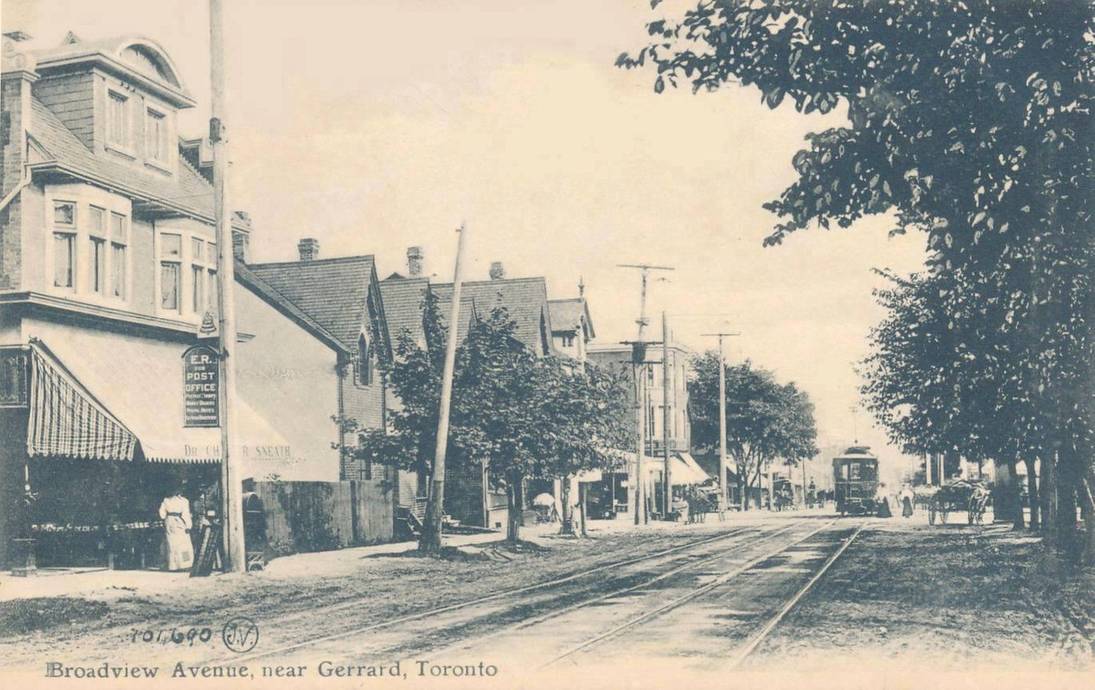 postcard-toronto-broadview-near-gerrard-streetcar-wagons-doctors-office-on-left-post-office-1907