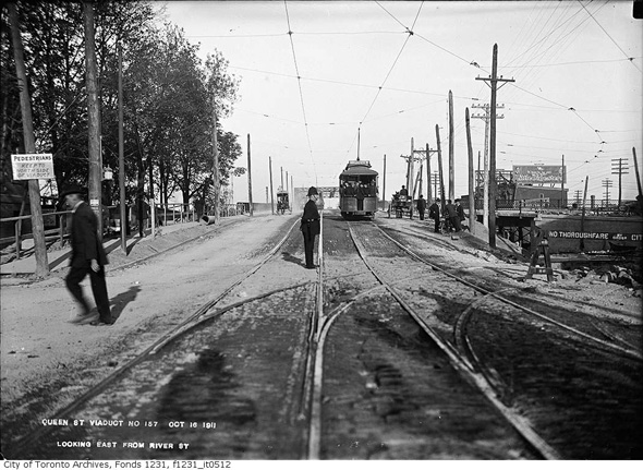 queen street east from river 1911