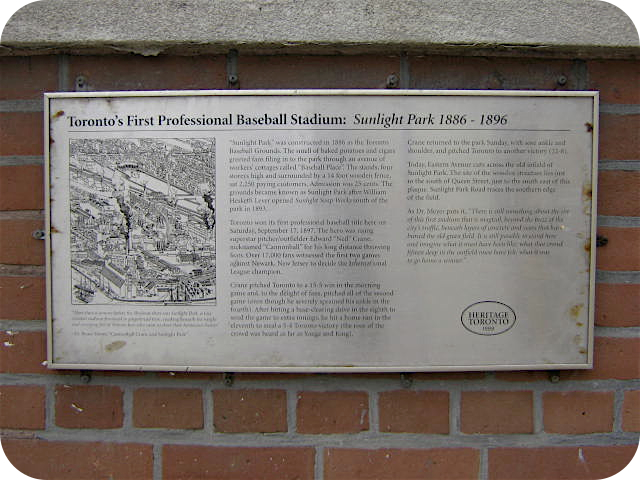 Torontos_First_Professional_Baseball_Stadium_Plaque