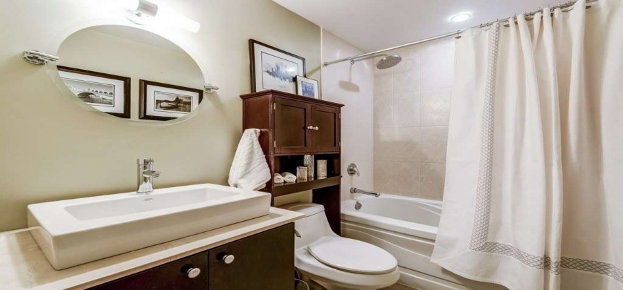 Toronto, Ontario M4M2S3, 1 Bedroom Bedrooms, ,1 BathroomBathrooms,Condo apt,Sale,Carlaw,E5212007