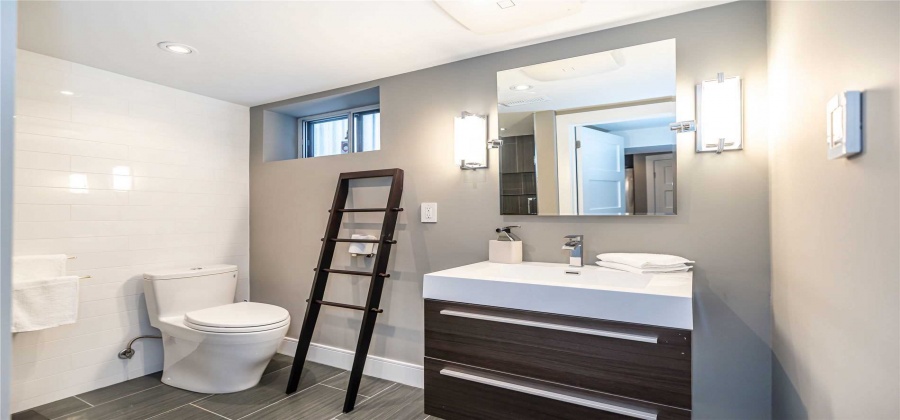 Toronto, Ontario M4J3E3, 3 Bedrooms Bedrooms, ,4 BathroomsBathrooms,Detached,Sale,Langford,E5220976
