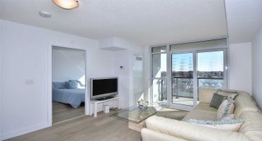 Toronto, Ontario M4C5C6, 2 Bedrooms Bedrooms, ,2 BathroomsBathrooms,Condo apt,Sale,Trent,E5232485