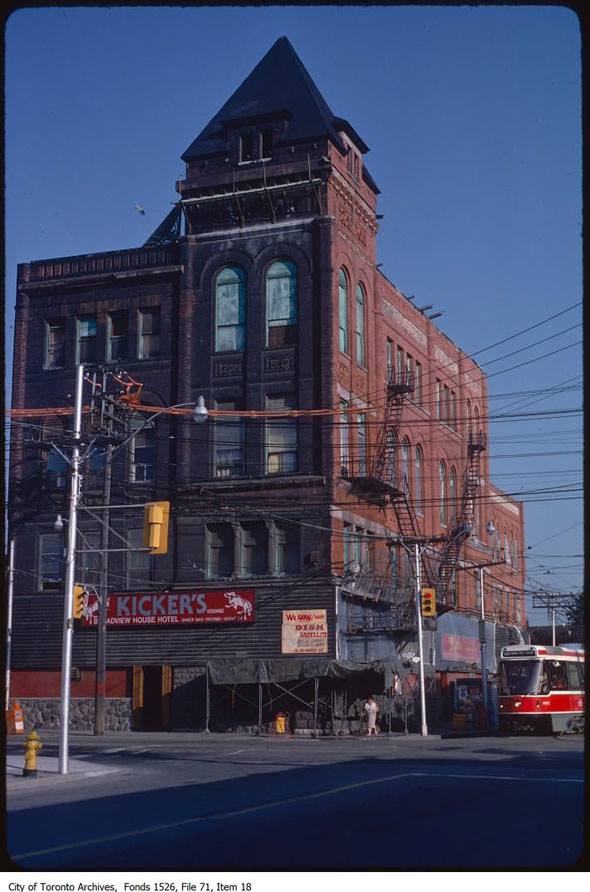 1983 queen and broadview